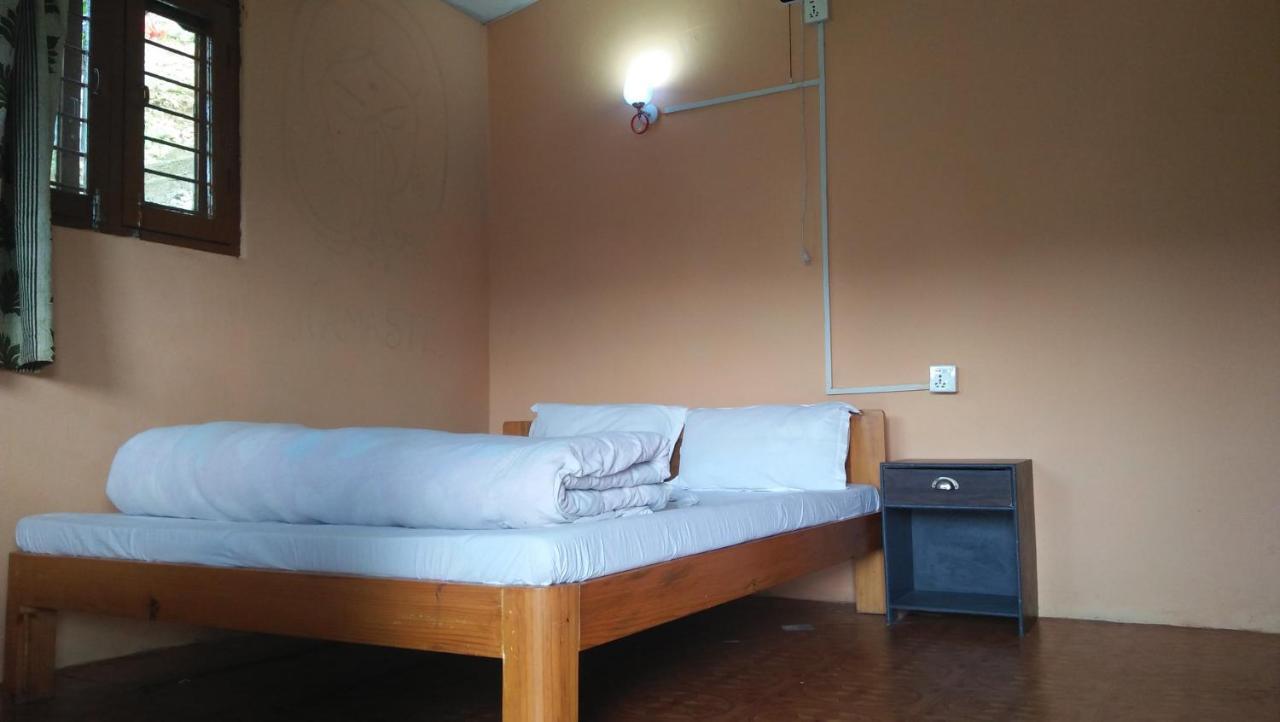 Peace Guesthouse Cottage Pokhara Zewnętrze zdjęcie