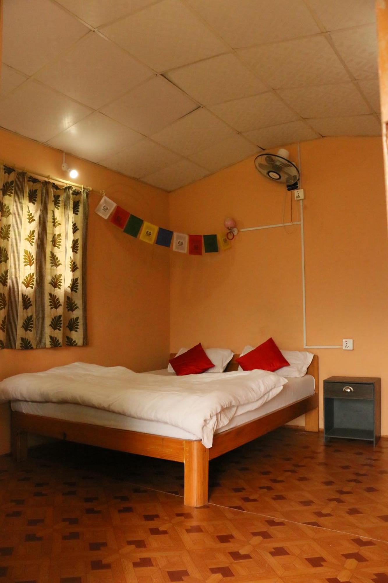 Peace Guesthouse Cottage Pokhara Pokój zdjęcie