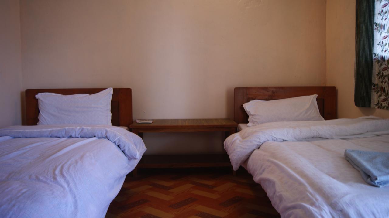 Peace Guesthouse Cottage Pokhara Zewnętrze zdjęcie