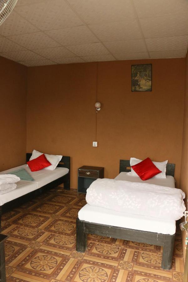 Peace Guesthouse Cottage Pokhara Zewnętrze zdjęcie